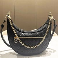 9-Embossed black